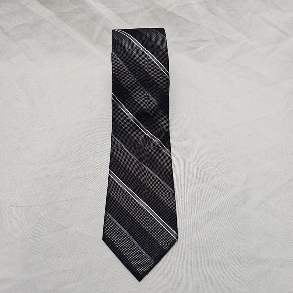New Awareness Kenneth Cole Silk Neck Tie NWT Wedding Formal Prom Business - Picture 2 of 7